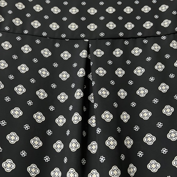 Black Printed High Low Blouse by Emma & Olivia Sz S - Picture 7 of 11